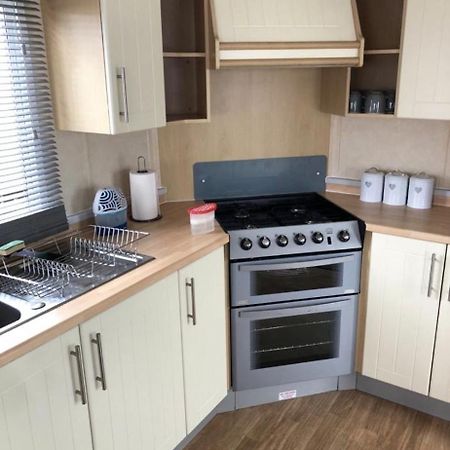 Seawick Holiday Home Saint Osyth Екстер'єр фото
